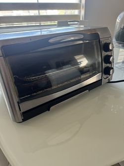 Cusinart Oven And air A fryer (Used- Good condition) 