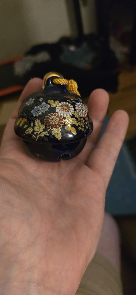Kutani Sleigh Bell