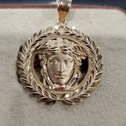10KT PENDANT