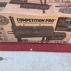 1012 sq. in. Competition Pro Offset Charcoal Grill or Wood Smoker in Black