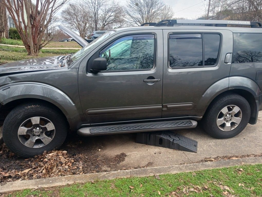 2005 Nissan Pathfinder