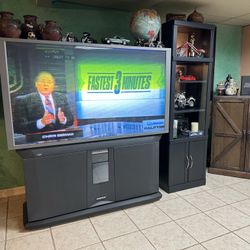 TV 60 Inch “Old School” Lightly Used In Great Condition 