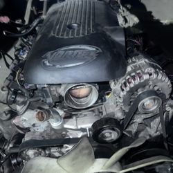 Engine And Transmission For Chevy Avalanche 2003 Good Conditions 