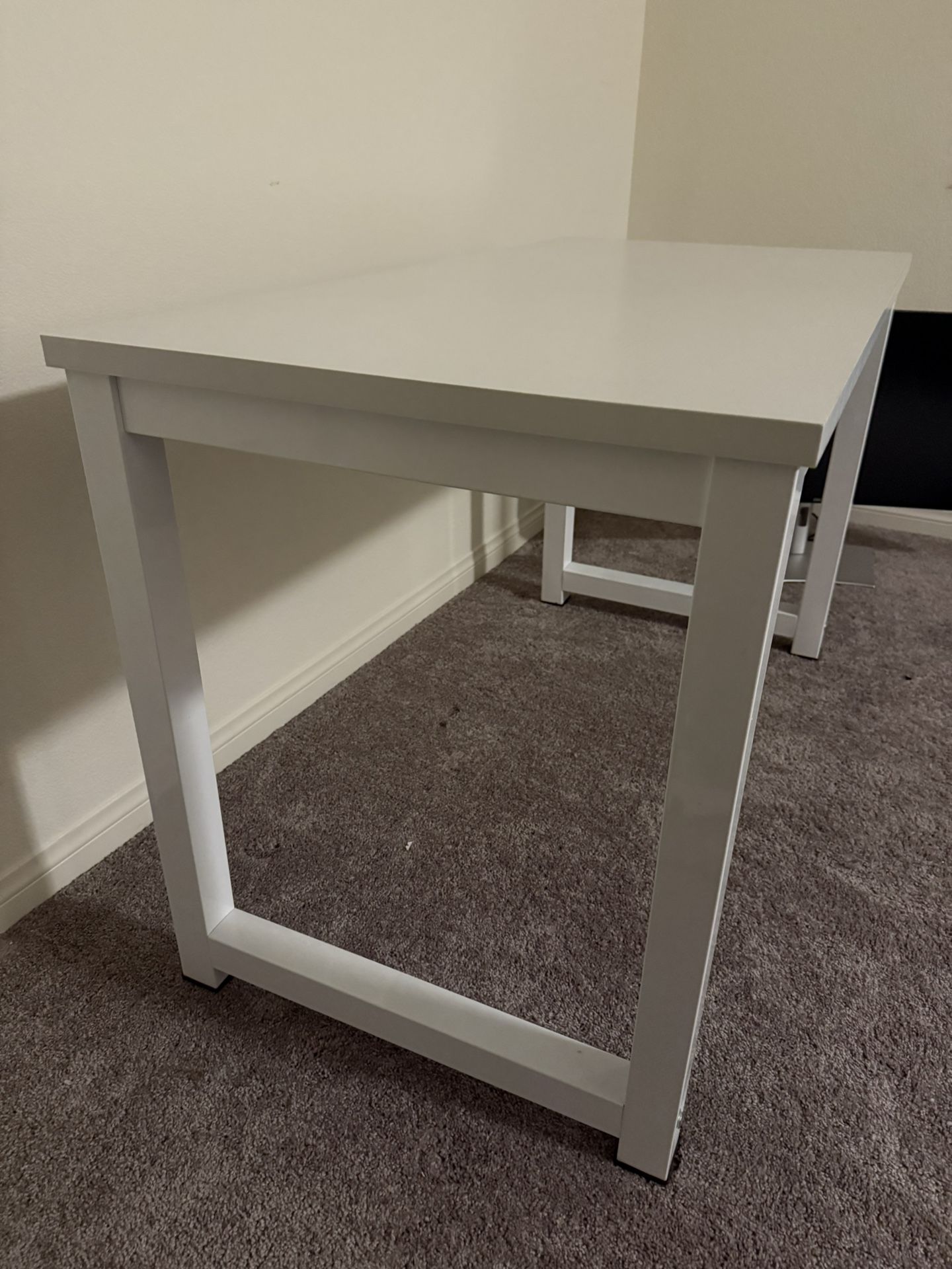 White Desk 48x24 Like New - Moving Must Sell