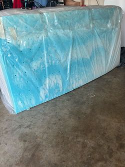 Standard Twin Mattress w Additional Mattress Topper