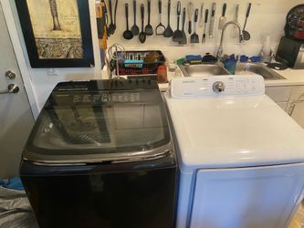 Pair laundry machines