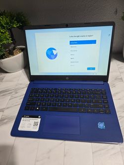 HP 14 WINDOWS 11 PRO Stay connected to what matters most with long-lasting battery life1 and thin and portable, micro-edge bezel design. Built to keep