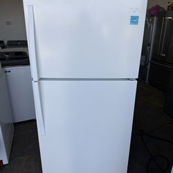 Whirlpool Refrigerator Top & Bottom 18.2 CuFt