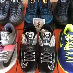 Nike Zoom KD8 Kevin Durant - Size 10, 10.5