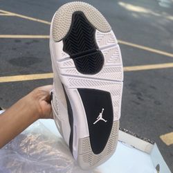 Jordan 4s 