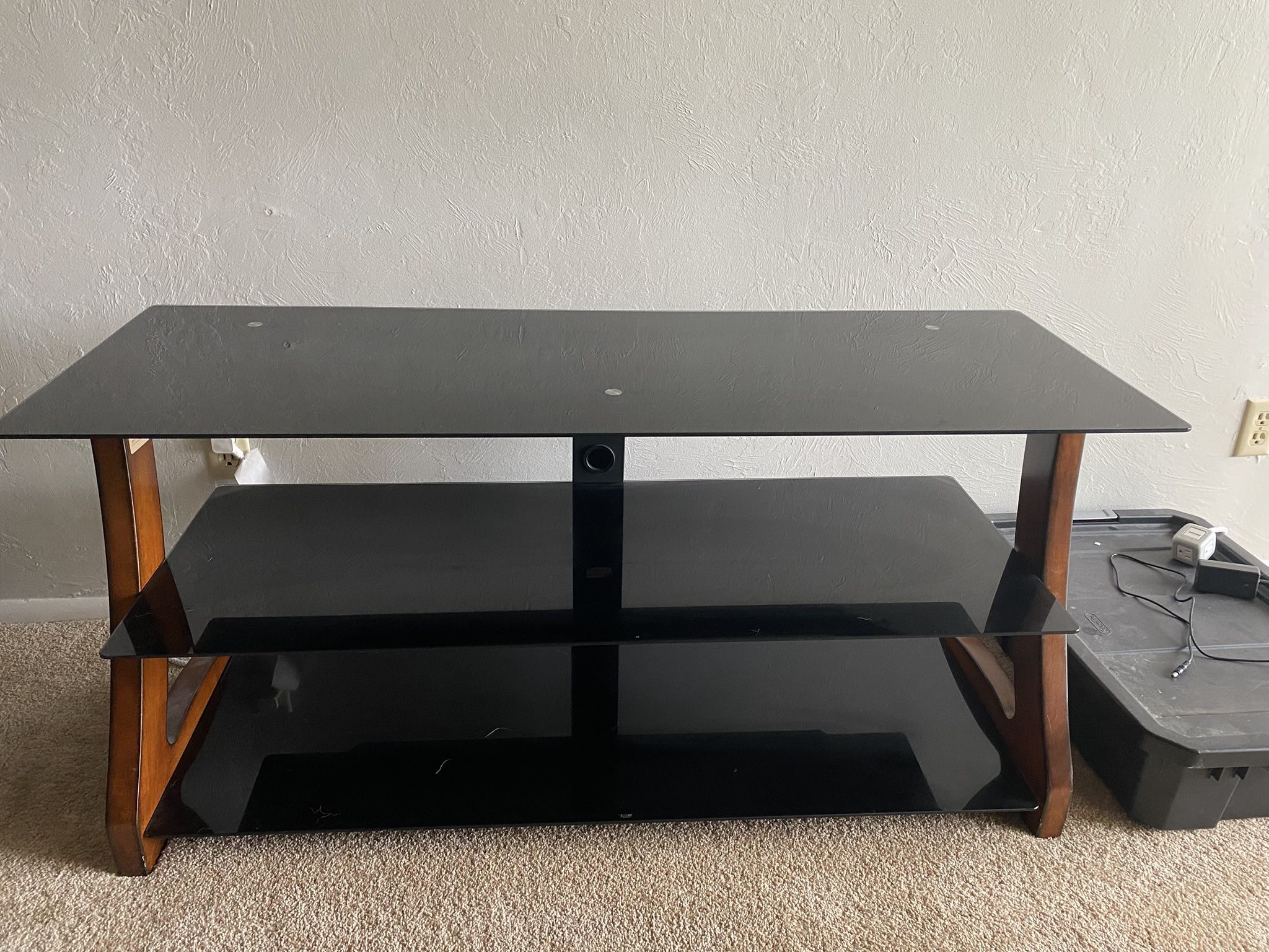 TV Stand (50in)