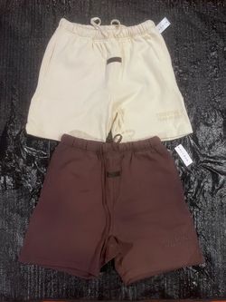 Plum and eggshell essential shorts