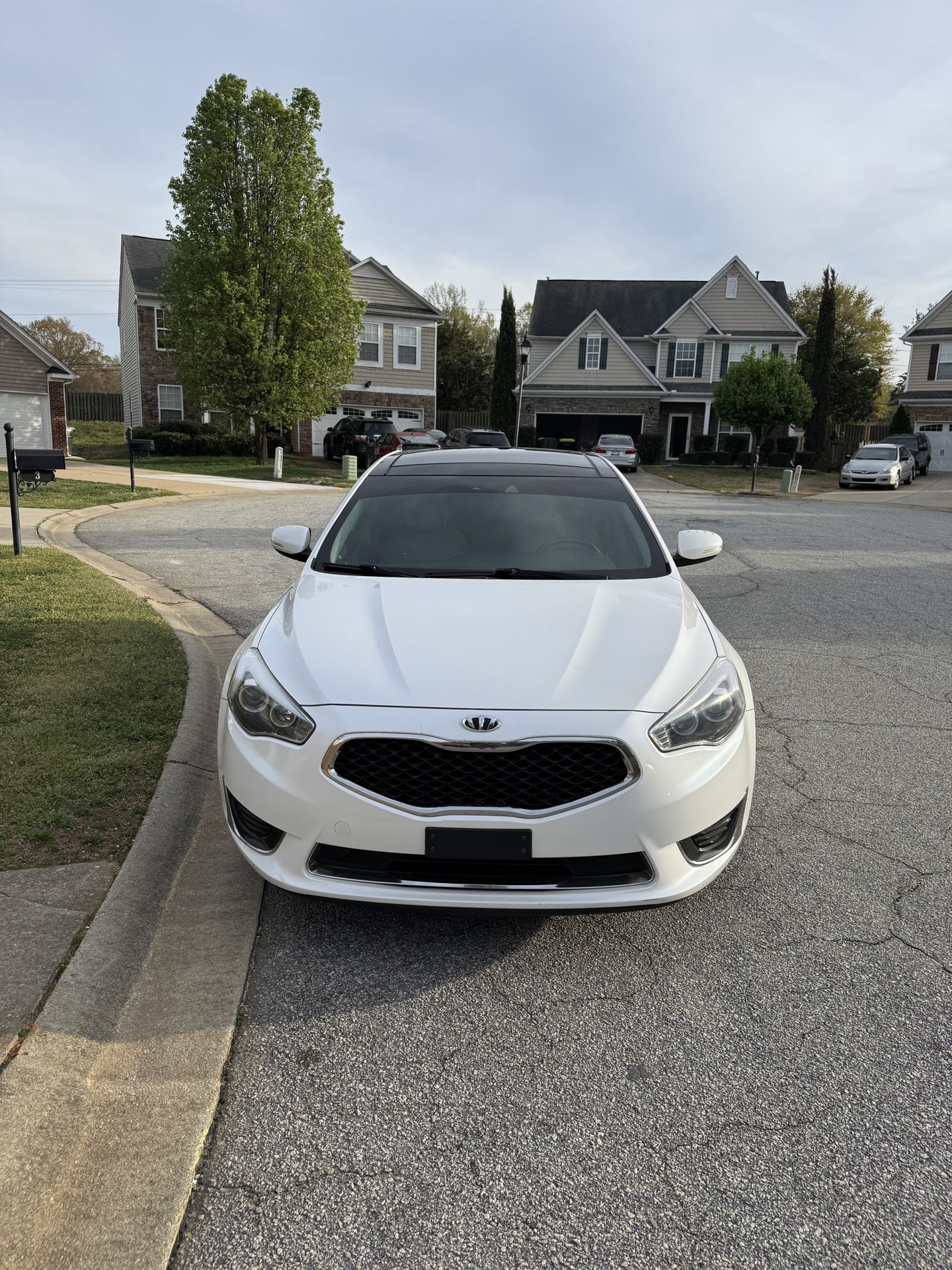 2014 KIA Cadenza