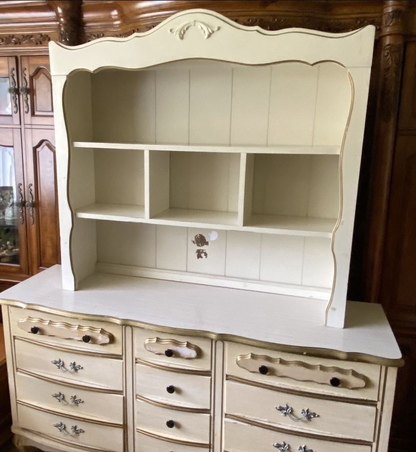 COMODA JUGUETERO DE MADERA ANTIGUO 