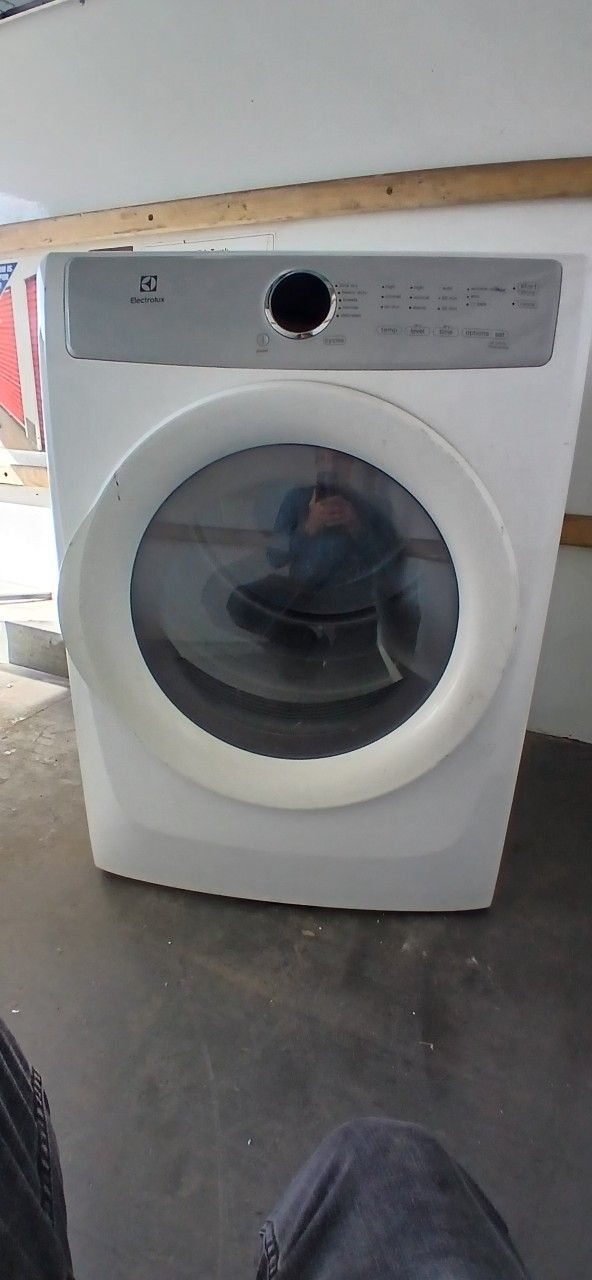 Electrolux Washer and Dryer Stackable