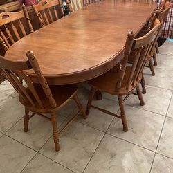 Dining Room Set -Tell City famous hard Rock Maple Table W/ 2 Leaves & W/8 Chairs 