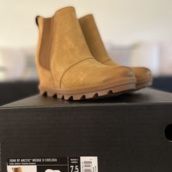 Sorel Joan of Arctic Wedge II Chelsea Boots