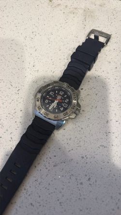 Luminox Stainless Steel Watch – Black Dial & Black Rubber Strap