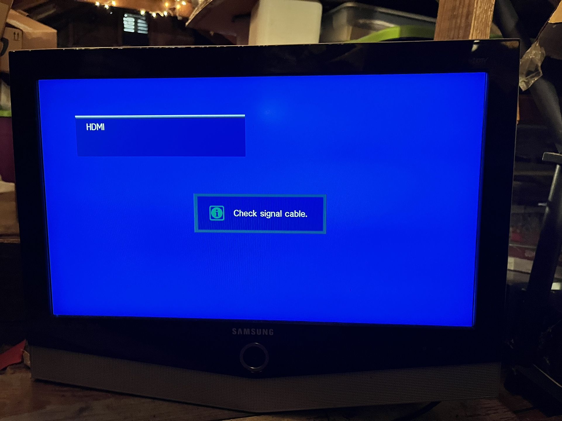 3 Flatscreen Wallmount TVs