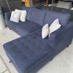 *Free Delivery* Selling 2 Piece Sectional Sofa With Storage 