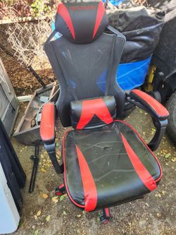 Gaming chair