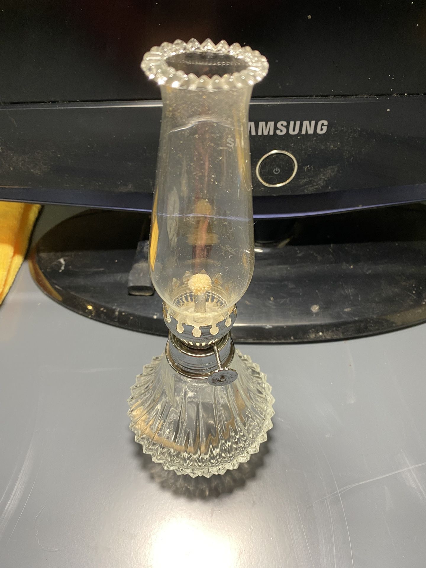 Vintage Lamplight Farms Oil Lamp