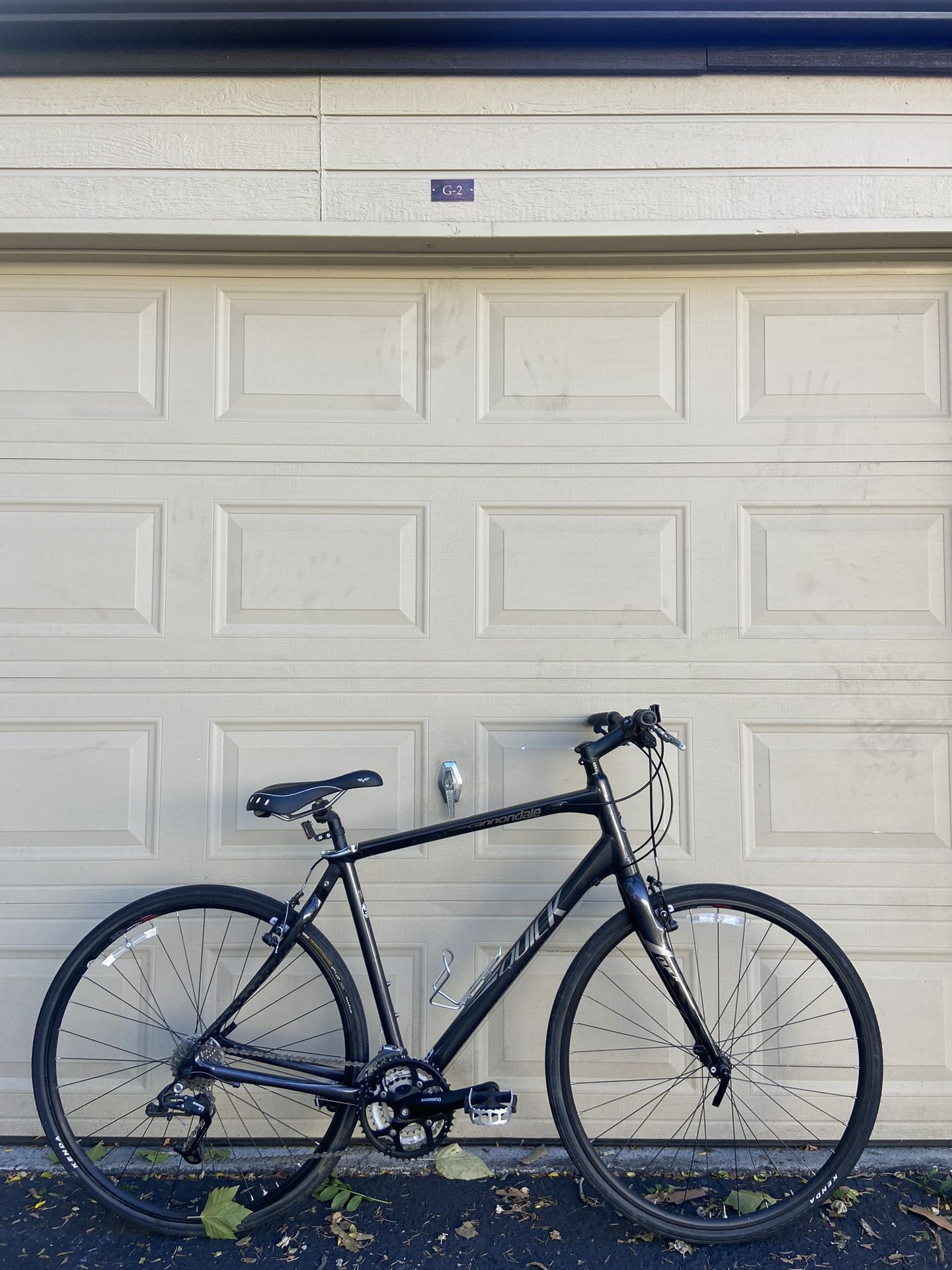 Cannondale Quick Hybrid Bike – XL Frame - Aluminium Bicycle