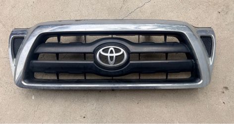 2007 Toyota Tacoma TRD Grill