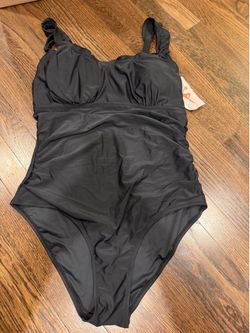 Brand New Women’s Swimsuit XL (multiple swimsuit available)