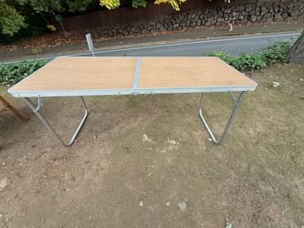 Vintage portable folding camping picnic table fold woodgrain top carry
