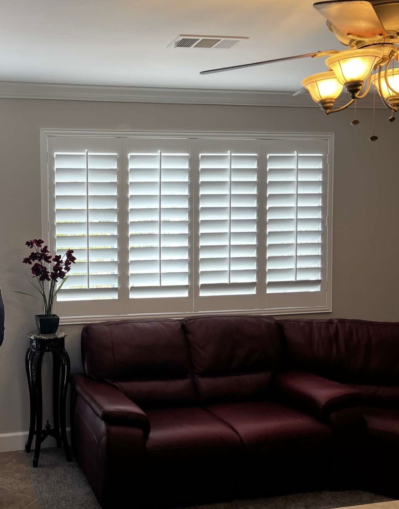 Interior Wood Shutters- Custom, Plantation, Professional Installation, Licensed Company, Window Treatments & Coverings, Persianas De Madera, Espanol