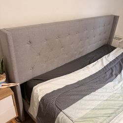 King Bed With Mattress 