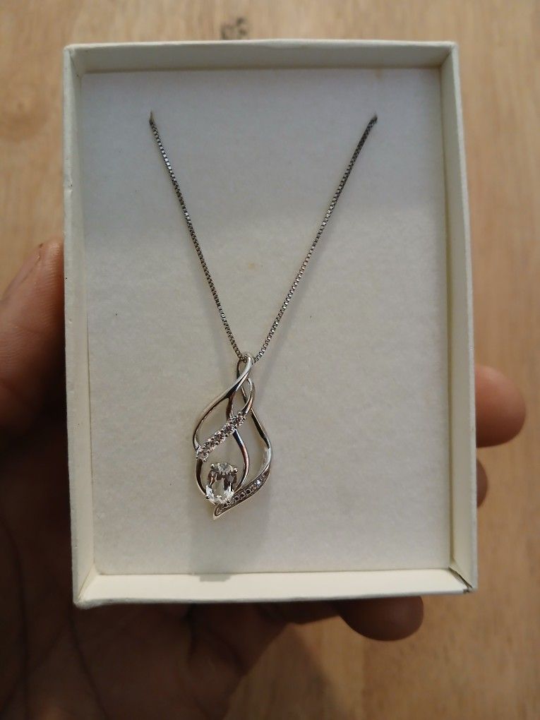 WOMEN STERLING SILVER NECKLACE NEW