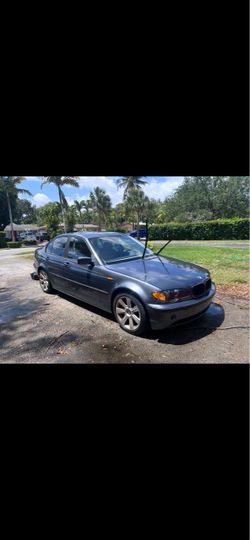 2002 BMW 325i