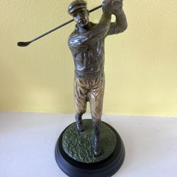 Castilian Bronze Golfer Statue