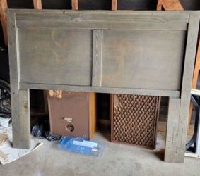 Queen bed backboard