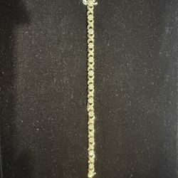 10K XOXO Bracelet With Diamonds 