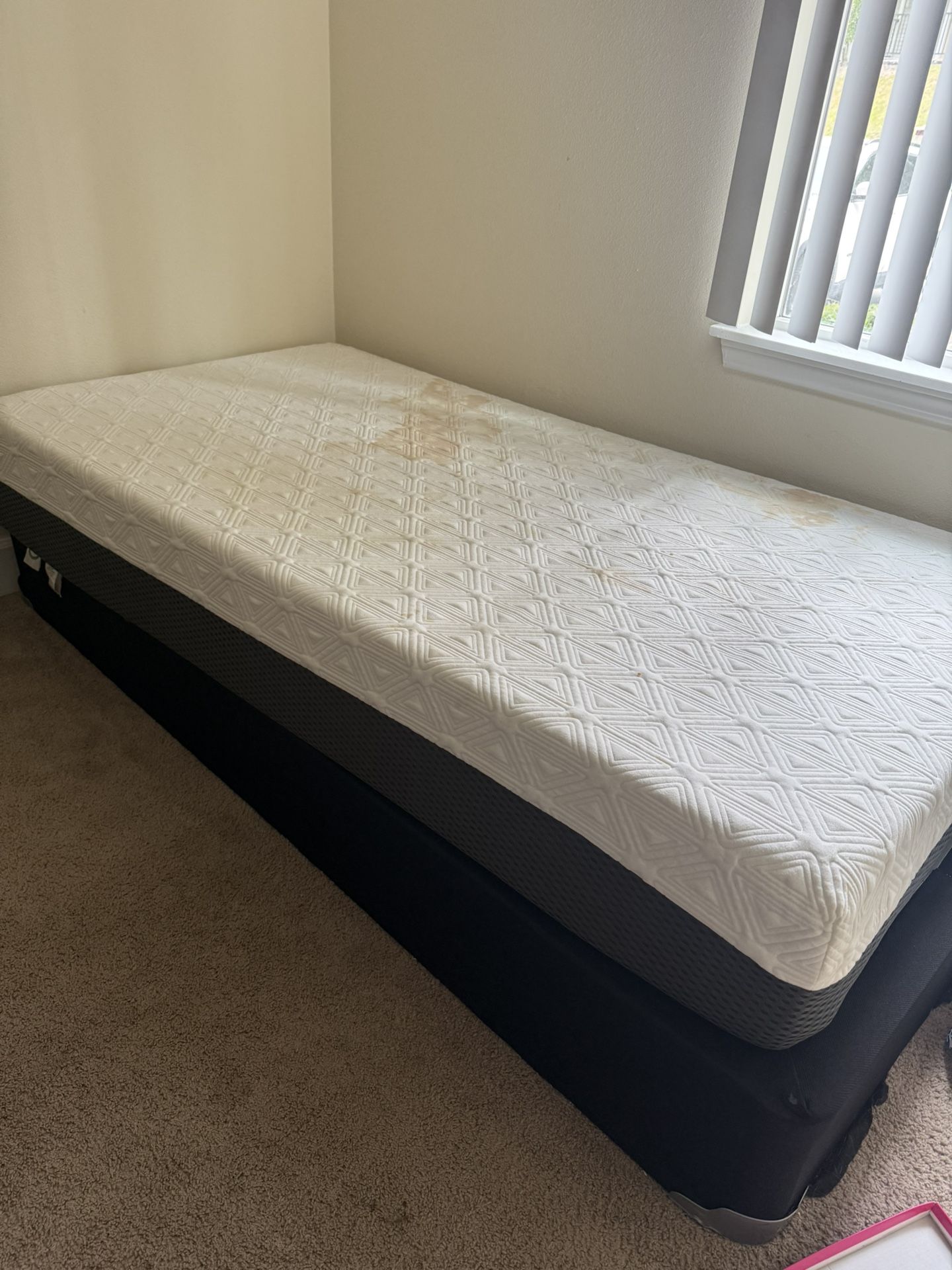 Twin Bed