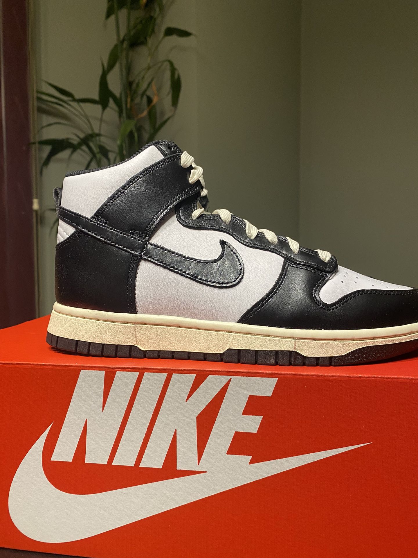 Dunk High Vintage Black Size 8w