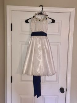 Flower girls dresses size 4T and 2T