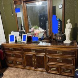 Dresser, Mirror, 2 Nightstands 