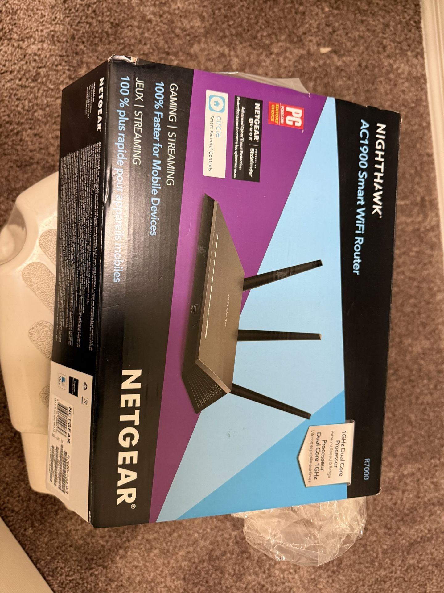 NIGHTHAWK® AC1900 Smart WiFi Router