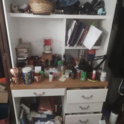 Nice Student Desk With Book Shelf