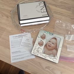 New In Box Lenox Silver plate Baby Train Teddy Bear Frame Pictures Size 4x6