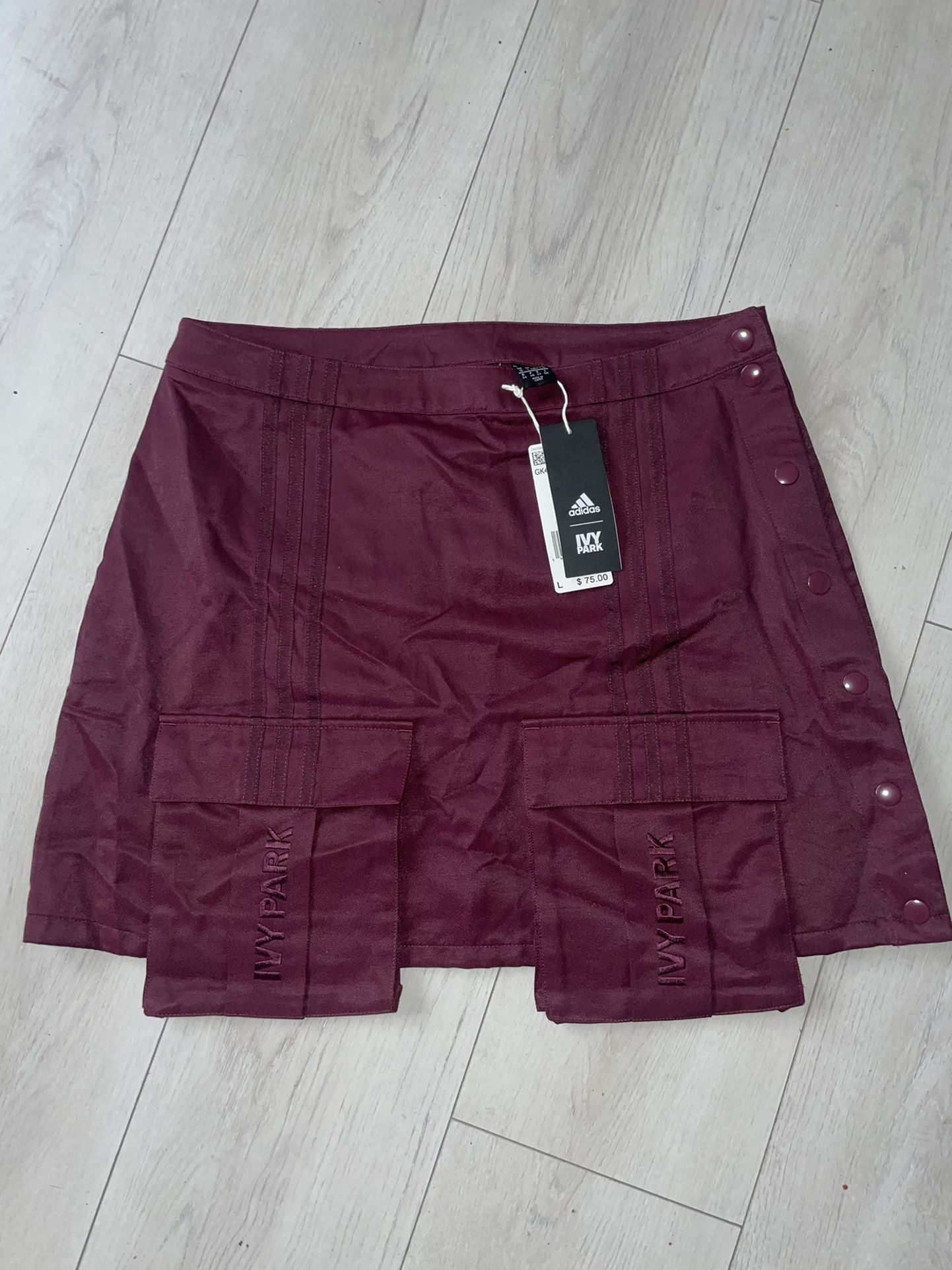 IVY PARK x ADIDAS | Burgundy Cargo Mini Skirt (Large)
