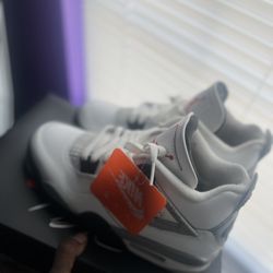 Jordan Retro 4 Cement Size 5.5