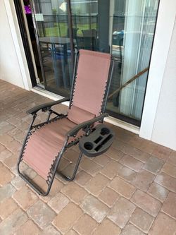 Zero Gravity Reclining Outdoor Lounge Chair