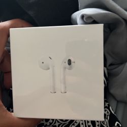 AirPods