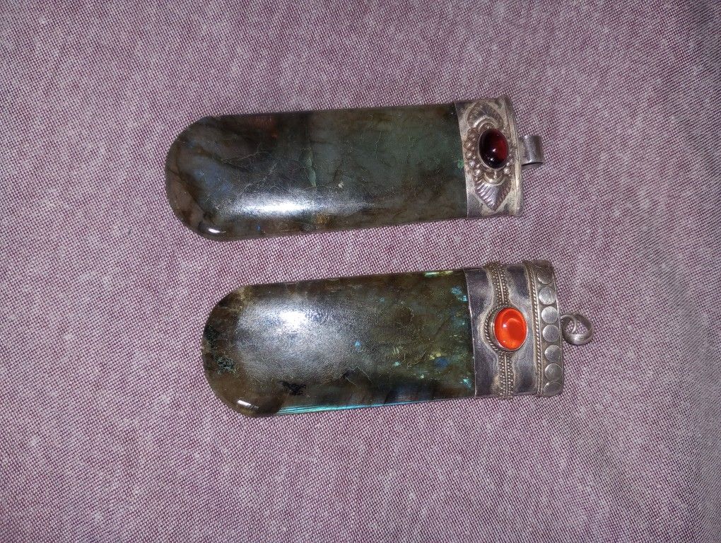 Labradorite Tongue Pendant Moonstone