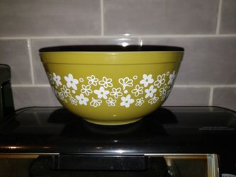 Pyrex Mixing Bowl